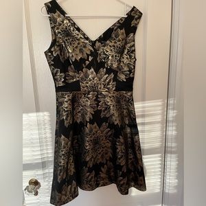 Karen Millen Gold cocktail dress US8